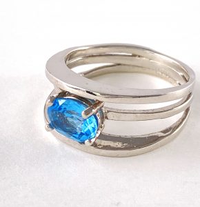 ring with Blue Topaz stone and 3 band design view 3