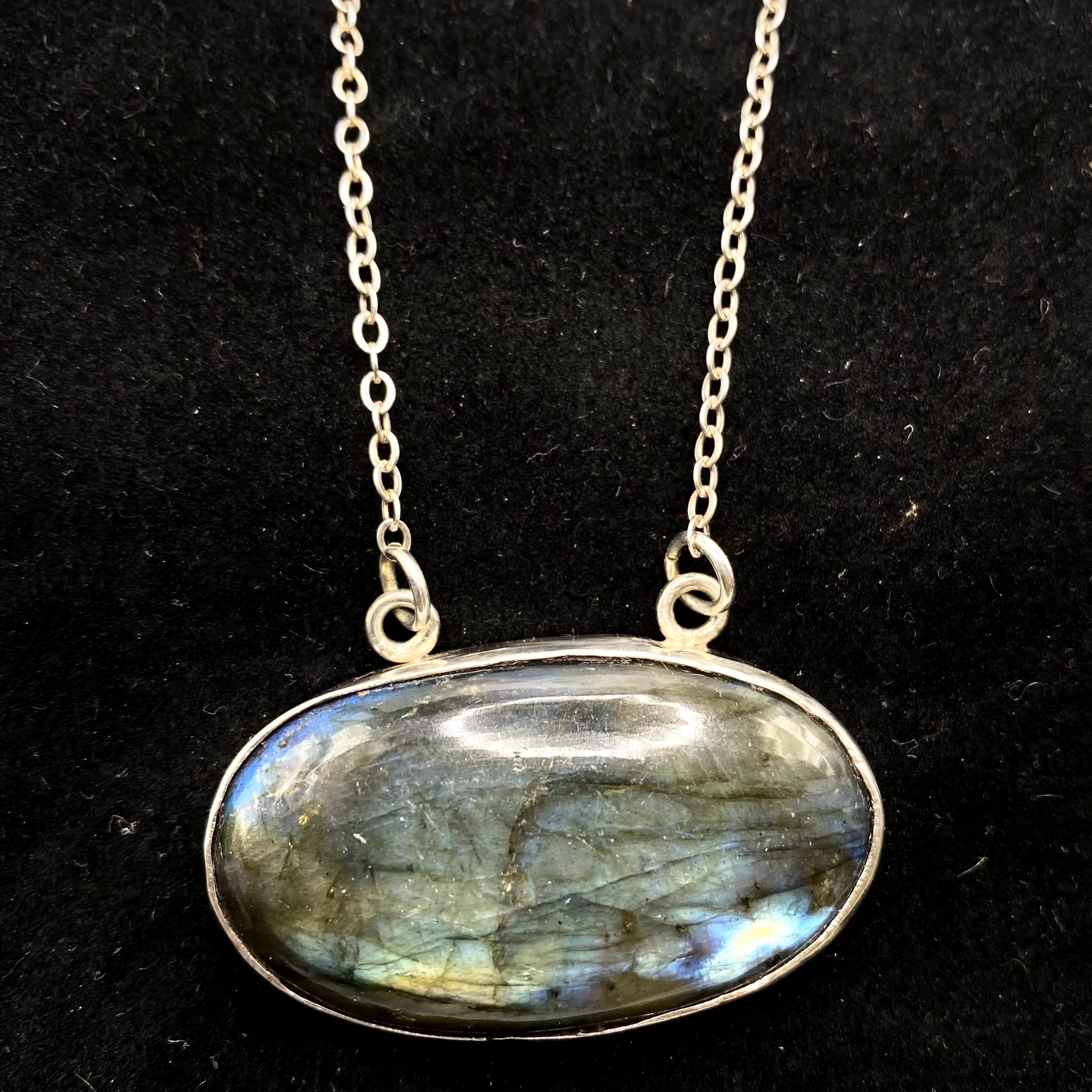 Labradorite stone and silver pendant