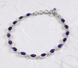 Purple amethyst stone and silver bracelet view 4