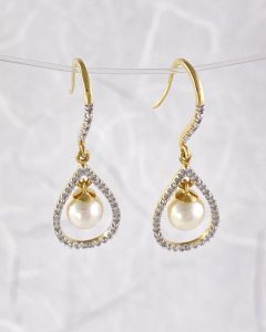 Yellow gold teardrop shaped with diamonds earrings