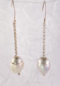 White blister pearl earring with silver view 2