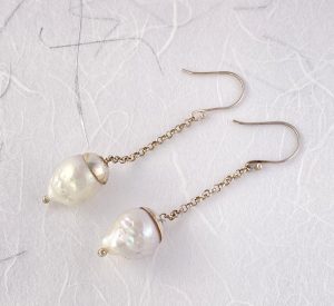 White blister pearl earring with silver view 1