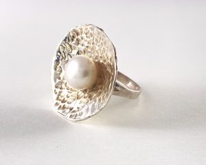 Mabe Pearl on concave sterling silver ring view 2